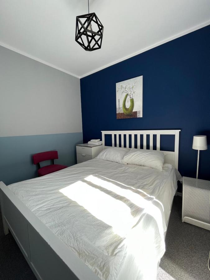 Airport Comfy Guest Home Varşovia Exterior foto