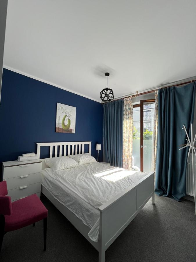 Airport Comfy Guest Home Varşovia Exterior foto